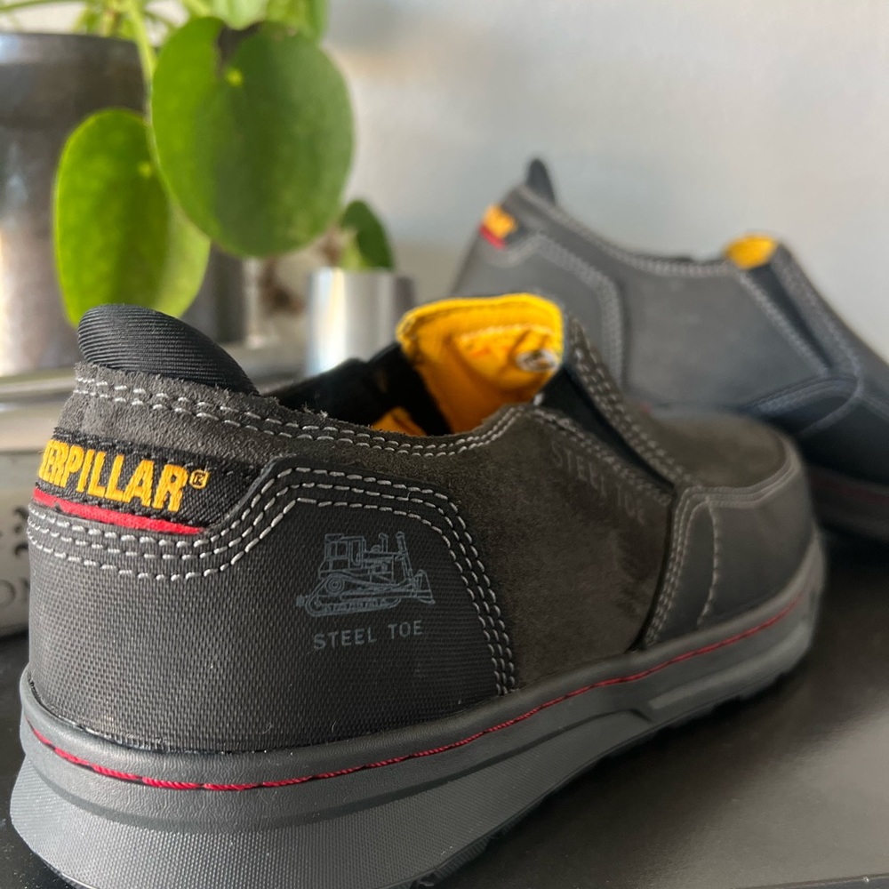 Caterpillar mens steel toe size ten